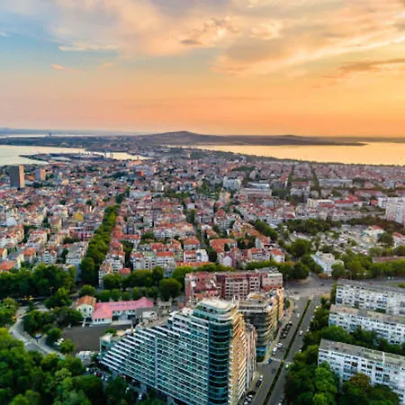 Elite Is Located In The Old Town Of Apartment Pomorie